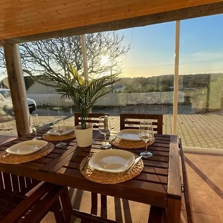 The Sunset Spot Holiday home Sao Bartolomeu dos Galegos e Moledo