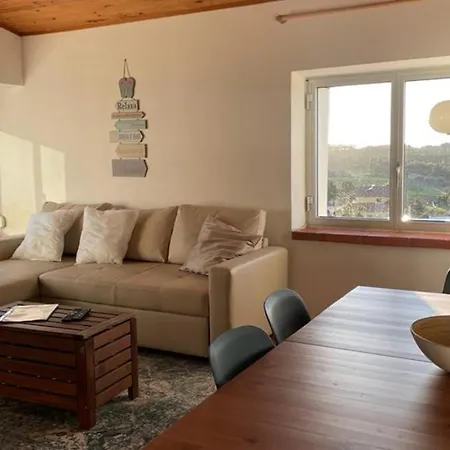 The Sunset Spot Holiday home Sao Bartolomeu dos Galegos e Moledo