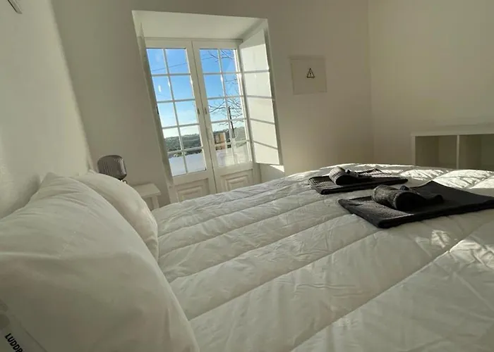 The Sunset Spot São Bartolomeu